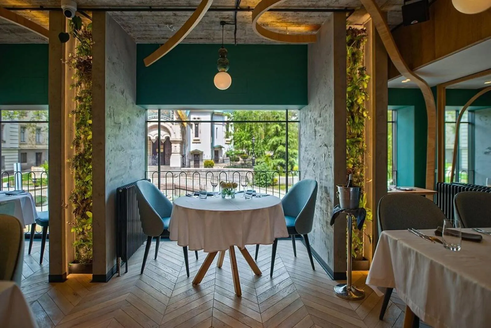 Palace Of Culture 2-Bedroom Retreat On Skobelev Blvd София